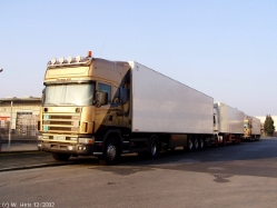 Scania-124-G-420-KOSZ-gold-weiss-(RUS)-2[1]